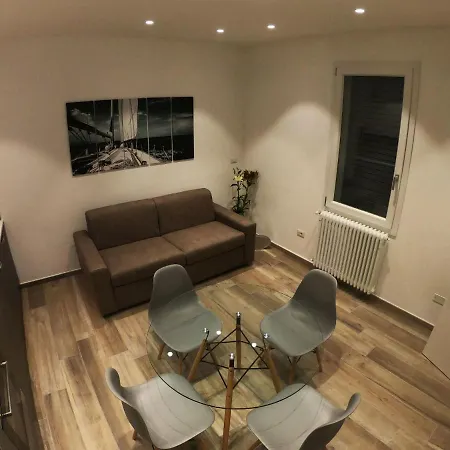 Locazione Turistica Luxury Apartments-3